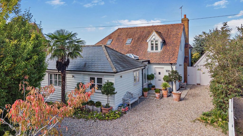 Property photo 2 of 17 Picture No. 02