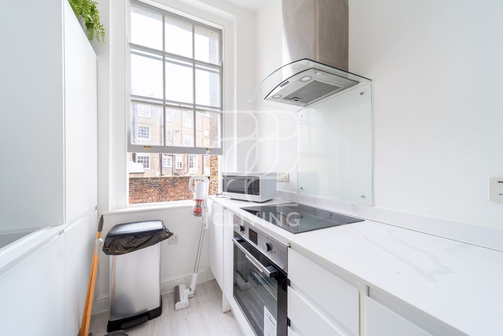 Property photo 3 of 18 Burton Street