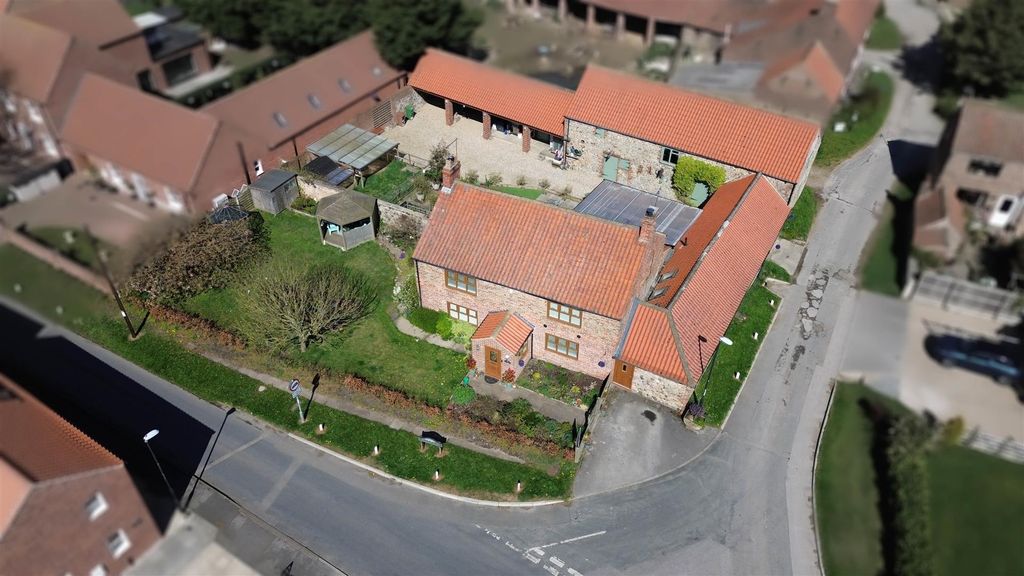 Property photo 1 of 41 Accommodation