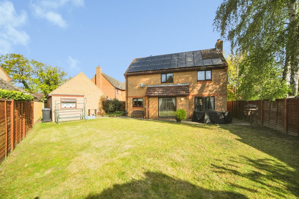 Property photo 2 of 14