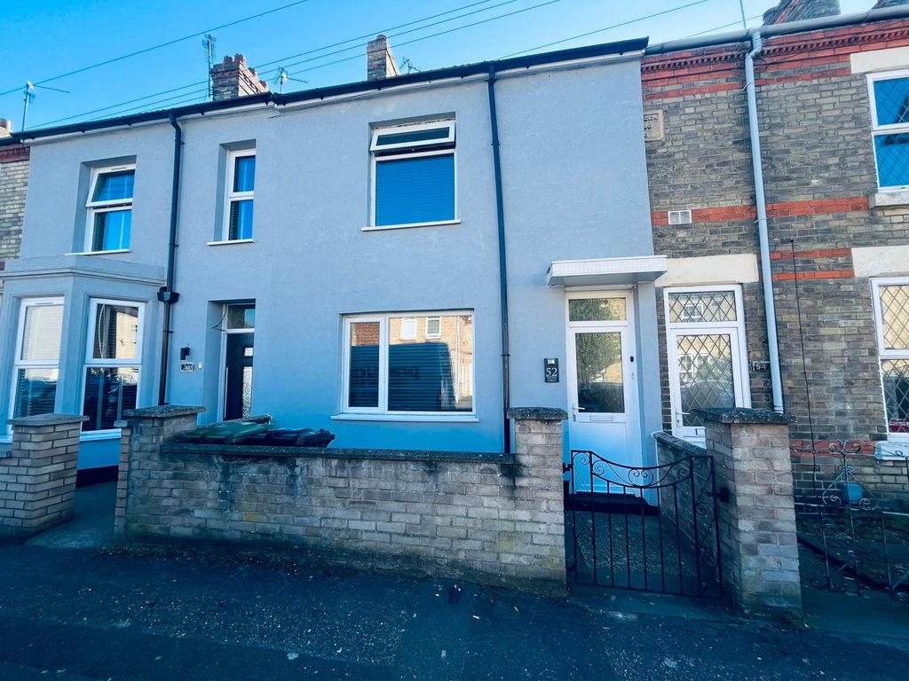 Property photo 1 of 10 Front