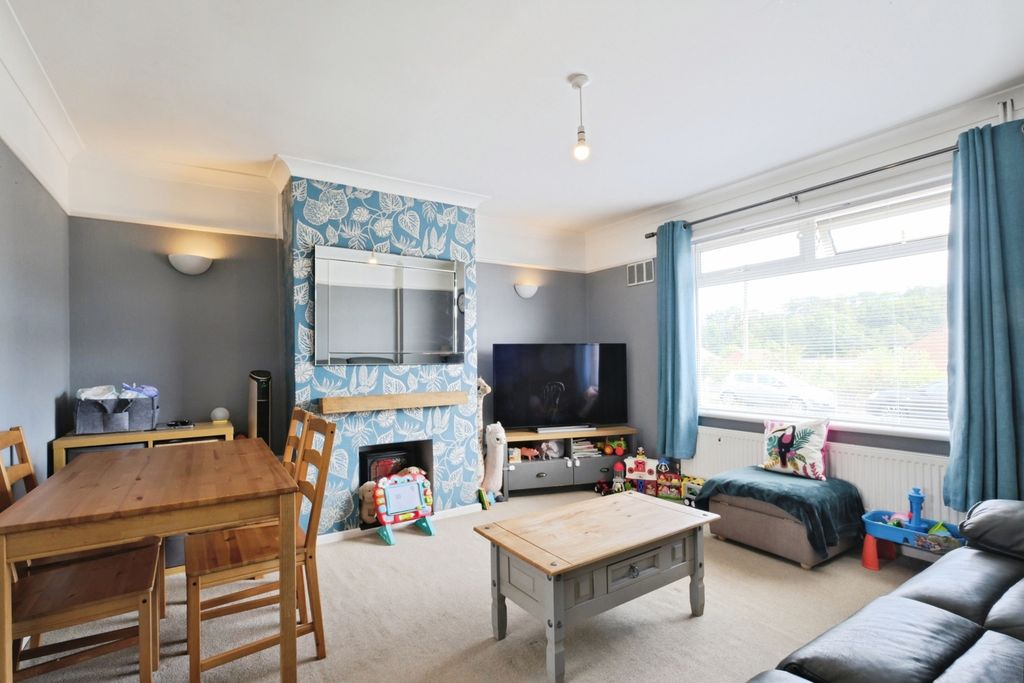 Property photo 2 of 12 Pbox-Img.Jpg