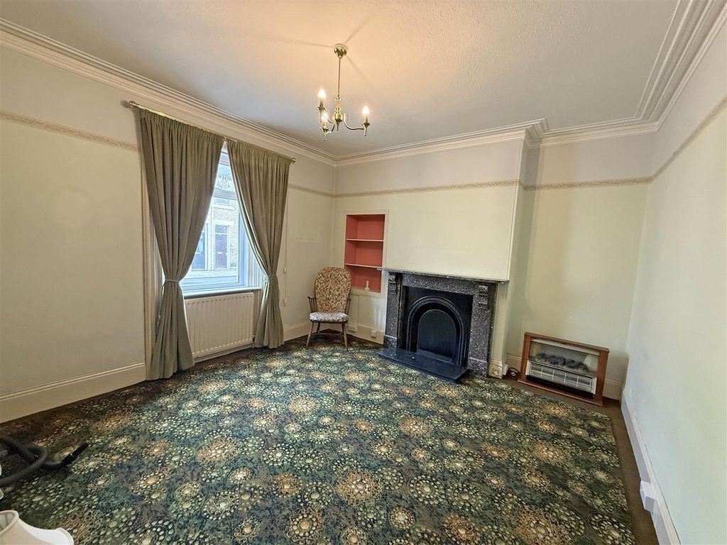 Property photo 2 of 19 Living Room.Jpg