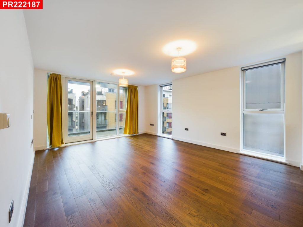 Property photo 2 of 6