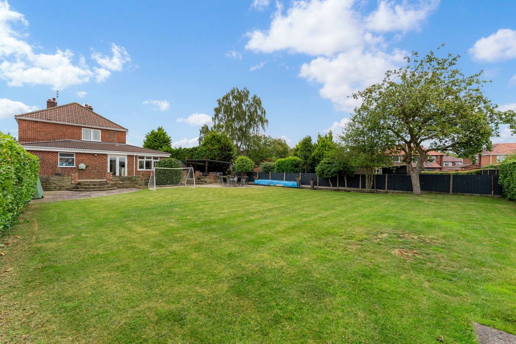 Property photo 3 of 30