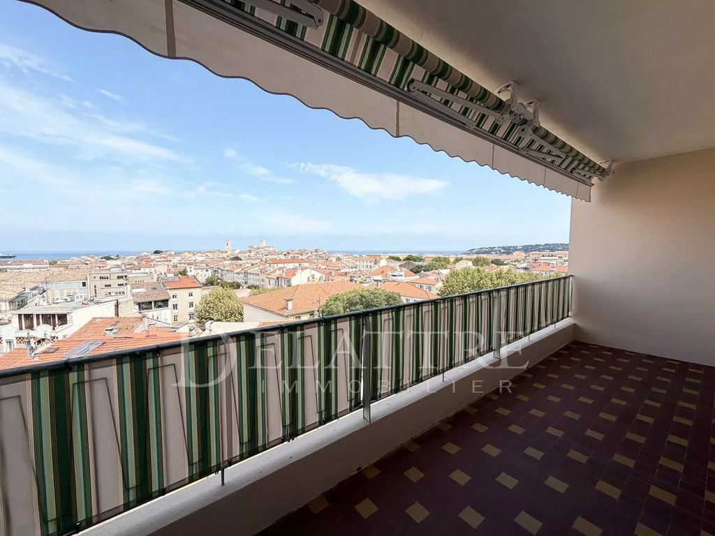 Property photo 1 of 6 Spectacular View Over The Rooftops Of Old Antibes