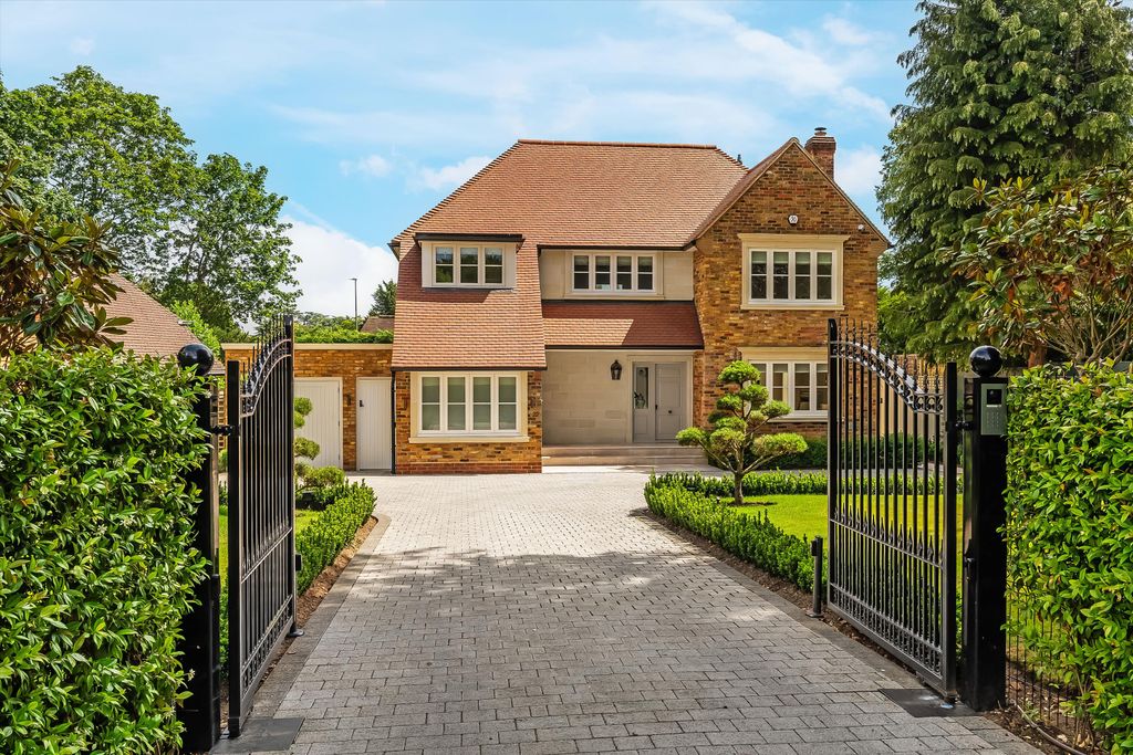 Additional image 26 of 4 bed detached house for saleBroadwater Rise, Guildford, Surrey GU1