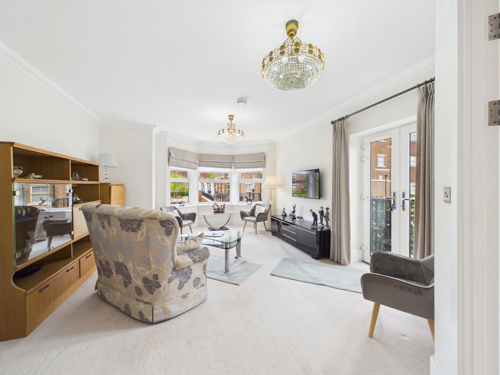 Property photo 3 of 20 Sitting Room