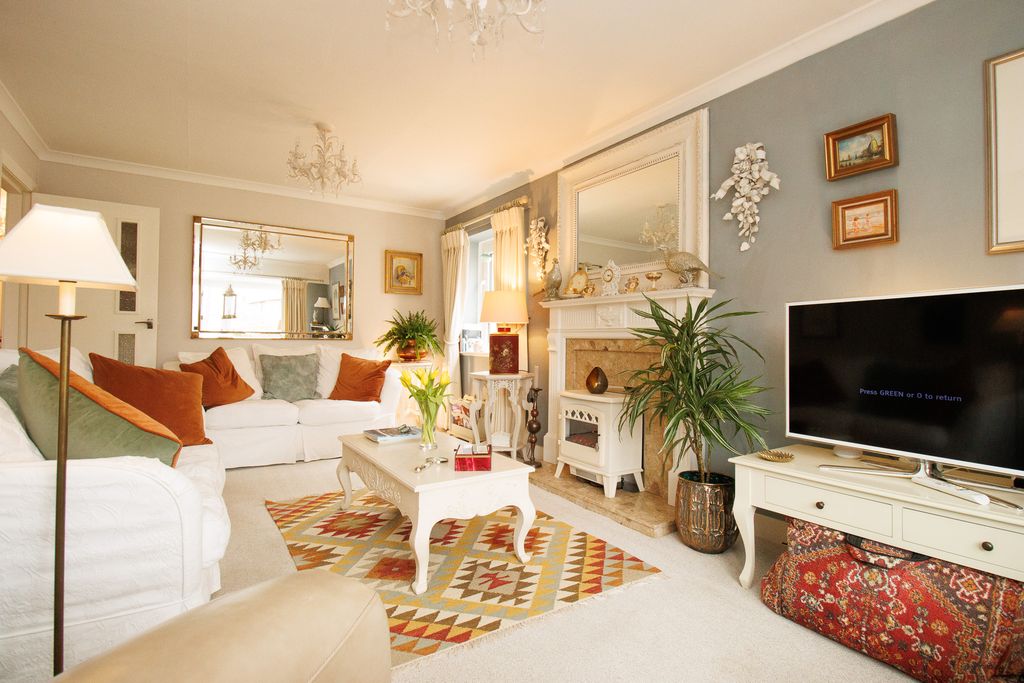 Additional image 3 of 3 bed flat for saleMelville Court, Filey YO14