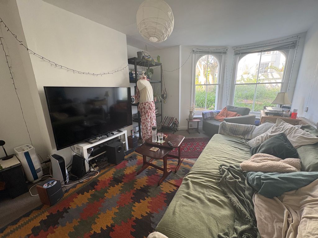 Property photo 2 of 7 Property