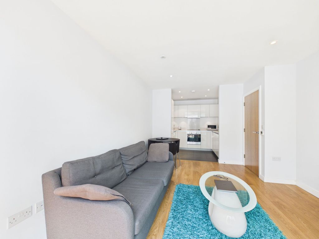 Property photo 2 of 17