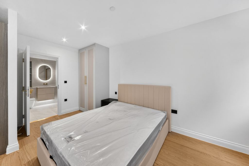 Property photo 3 of 15 Dsc_9044_High