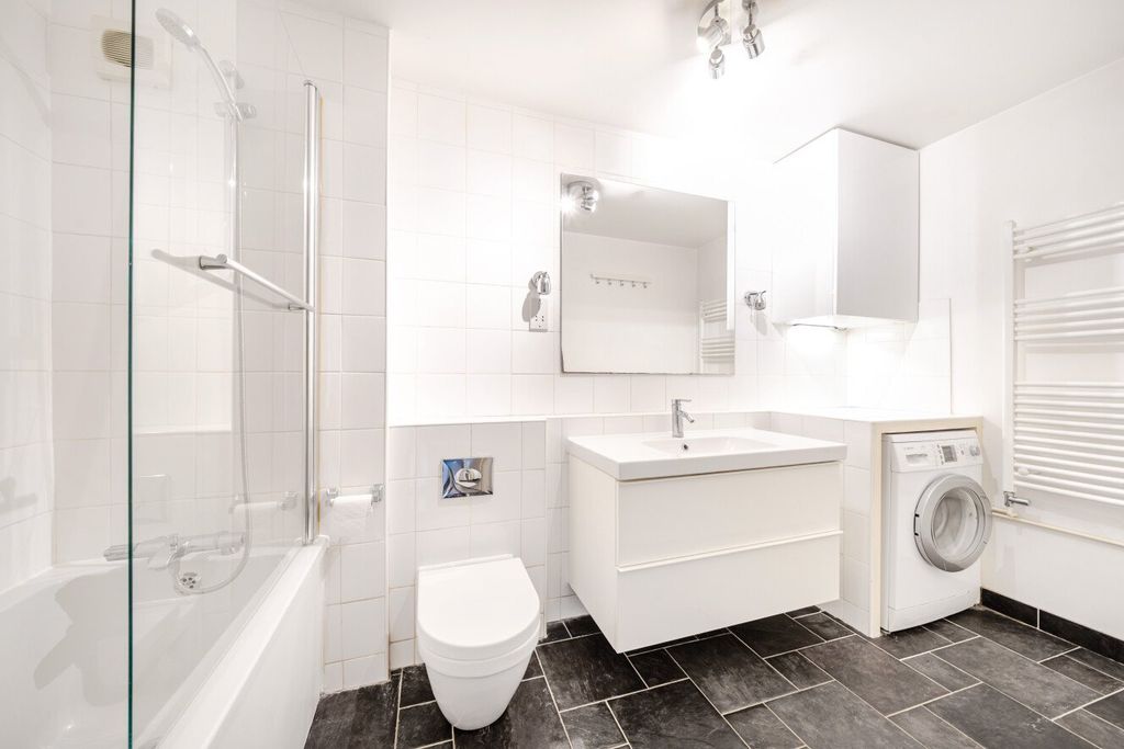 Property photo 3 of 8 Picture No. 22