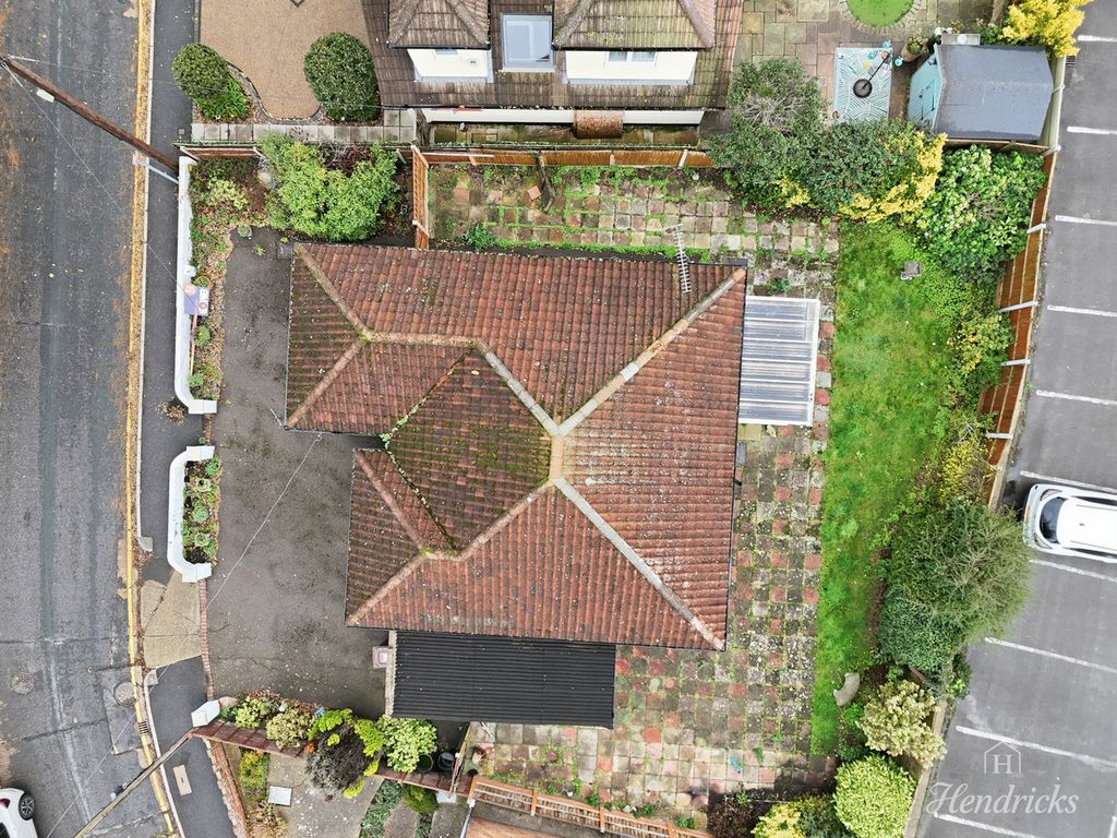 Property photo 2 of 29