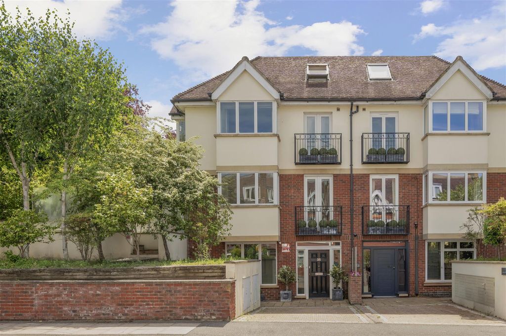Property photo 1 of 24 35, Home Park Road -1.Jpg