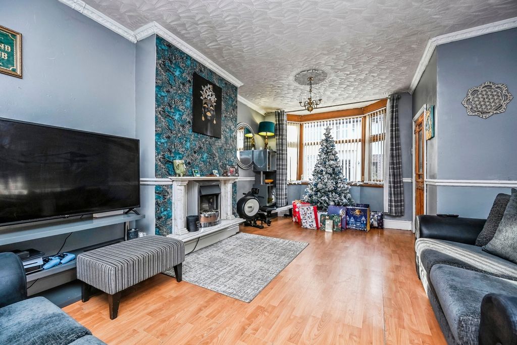 Property photo 3 of 13 Pbox-Img.Jpg