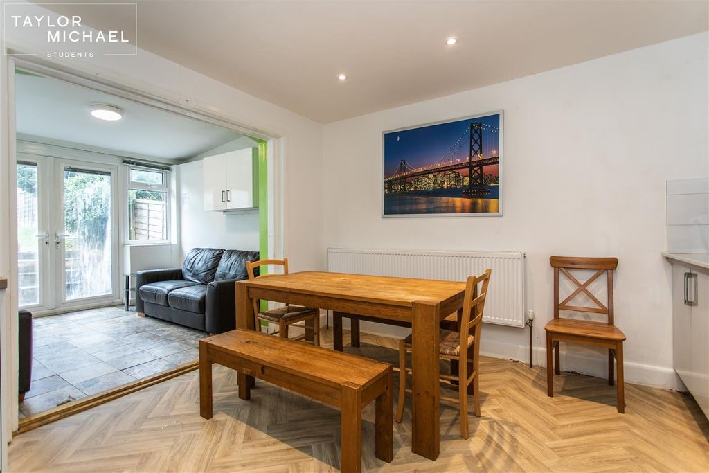 Property photo 3 of 28 Dining Room