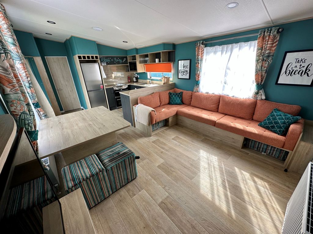 Property photo 1 of 3