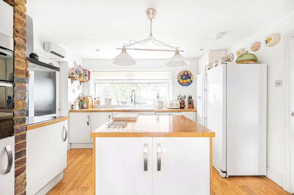 Property photo 2 of 53 Kitchen