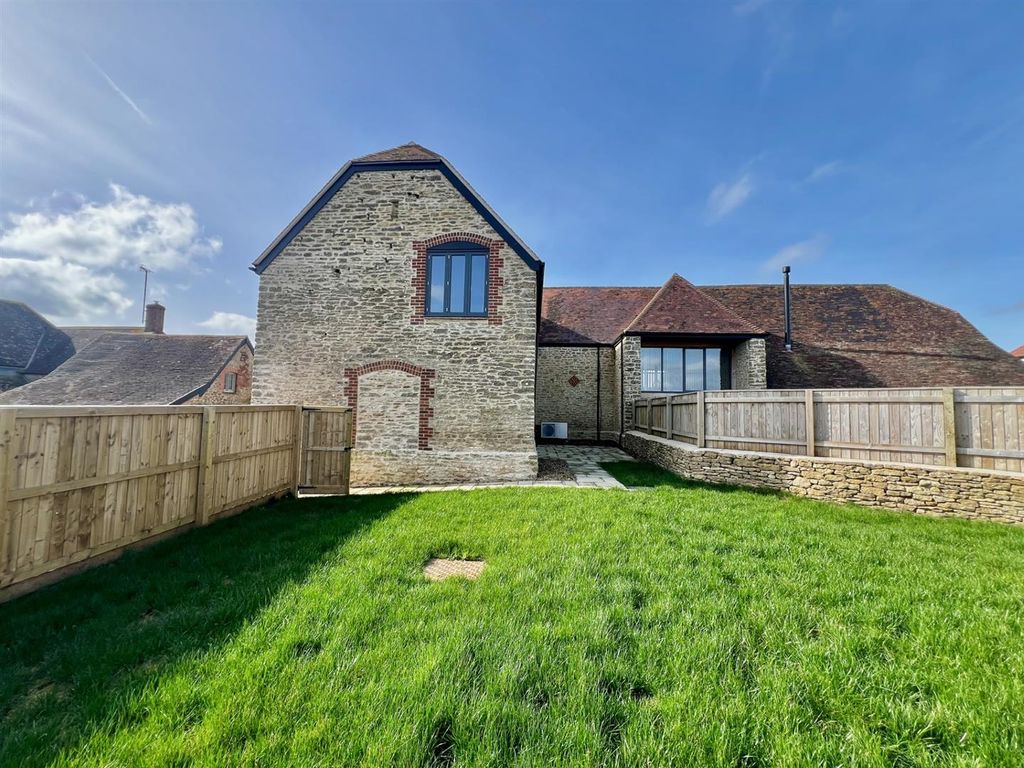 Property photo 1 of 13 Rear