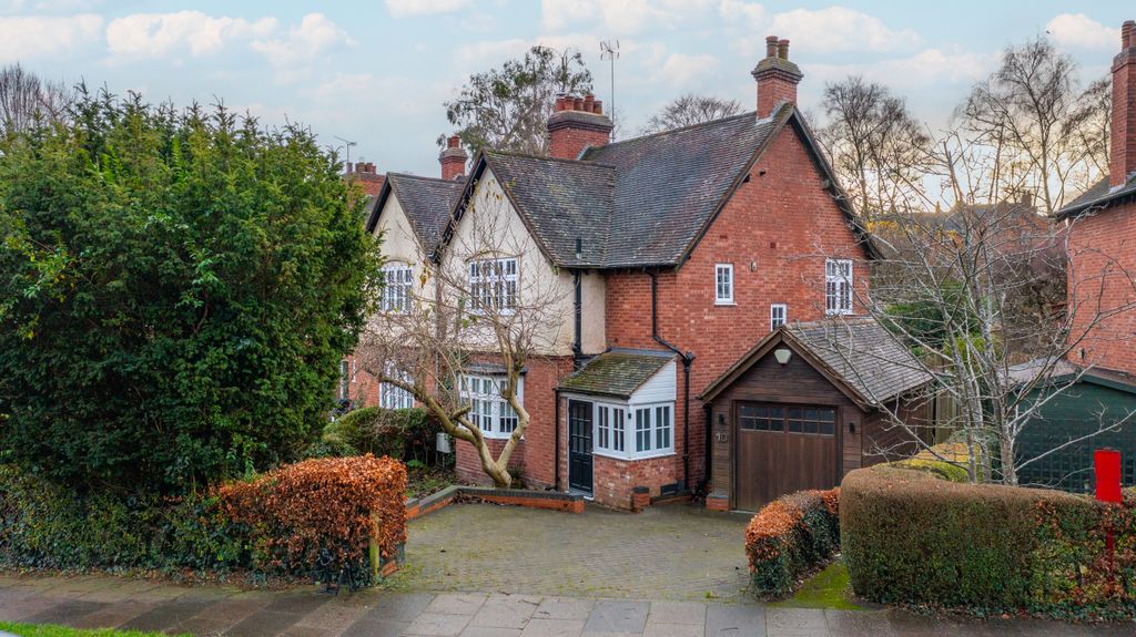 Property photo 1 of 2