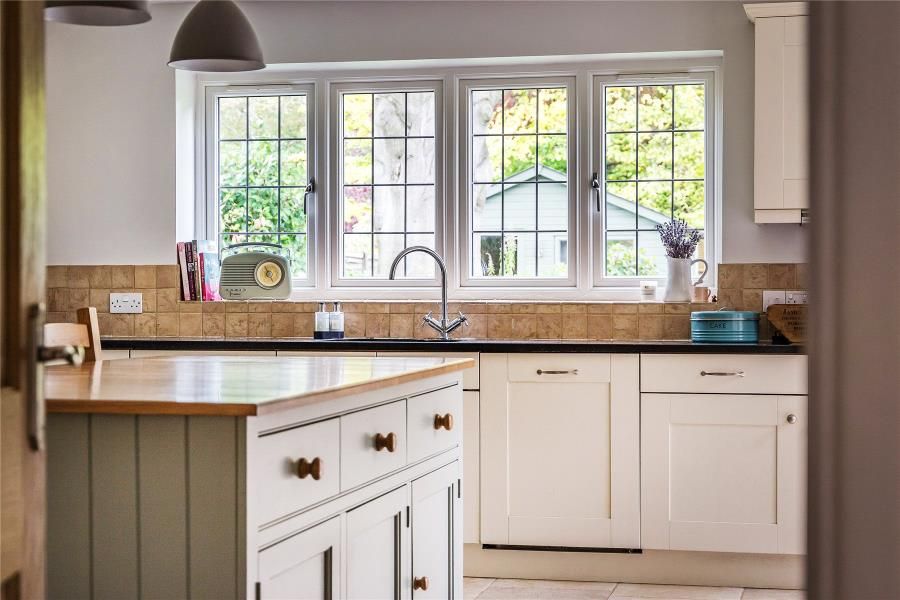 Property photo 3 of 25