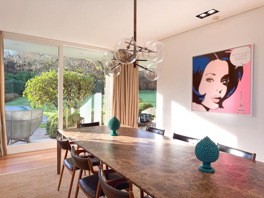 Property photo 3 of 25