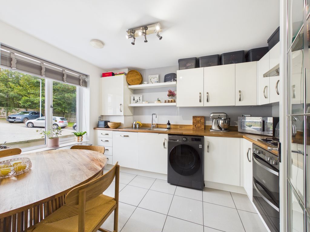 Property photo 3 of 15 Kitchen/Dining Room