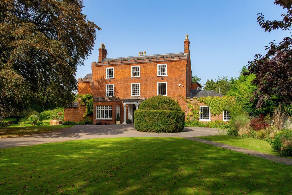 Property photo 2 of 20 Wimbish Manor