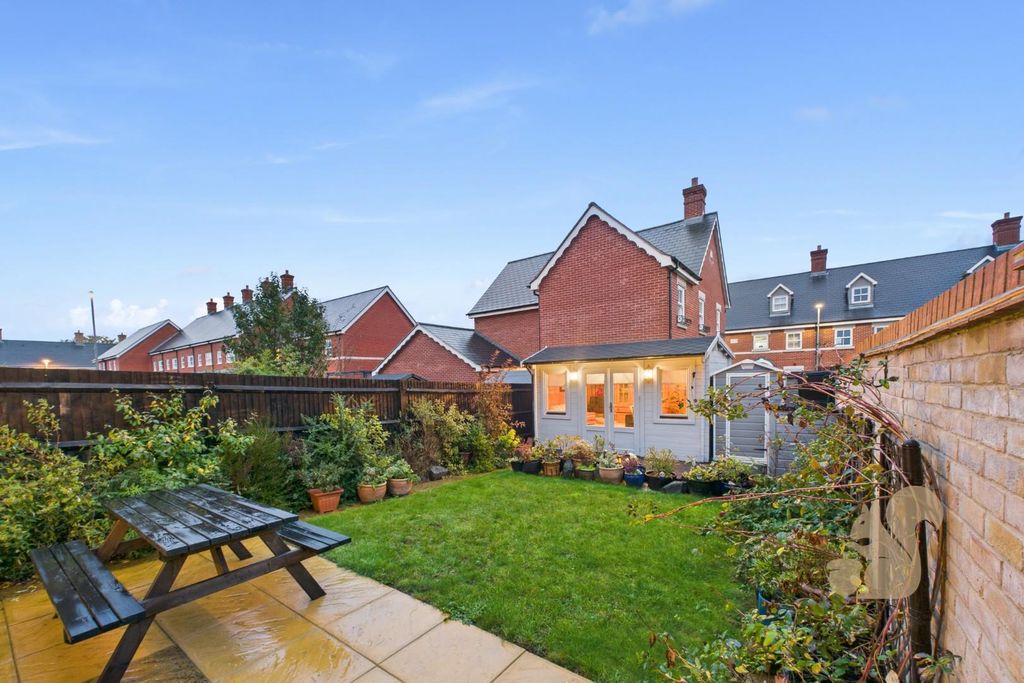 Property photo 3 of 25 Cam01659G0-Pr0637-Still004.Jpg