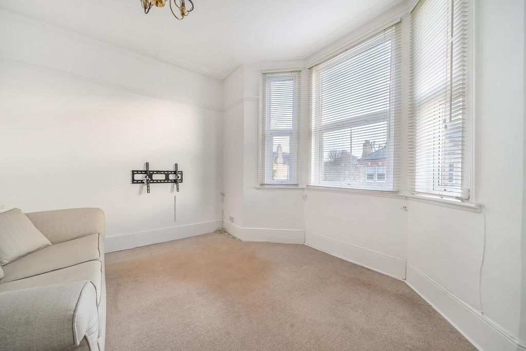 Property photo 2 of 7 Picture 2