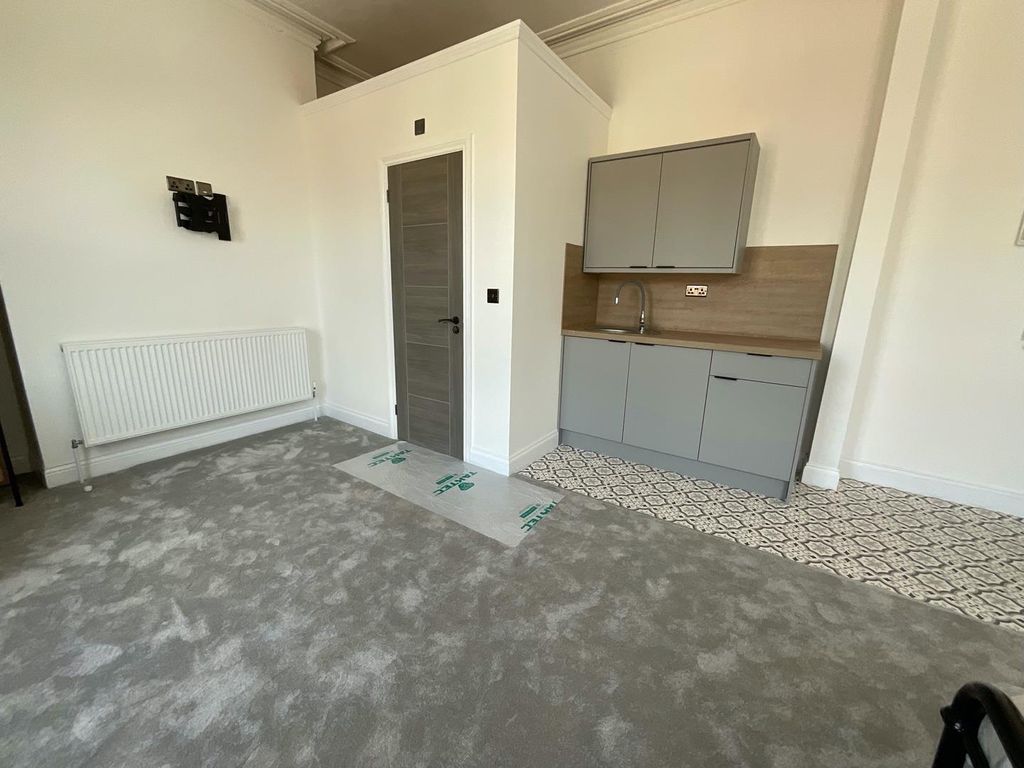 Property photo 2 of 6 Img_2942.Jpg