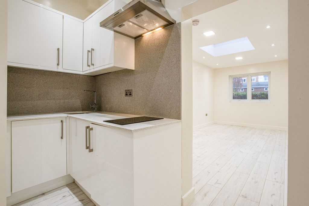 Property photo 2 of 6 2