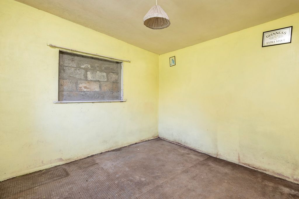 Property photo 3 of 4