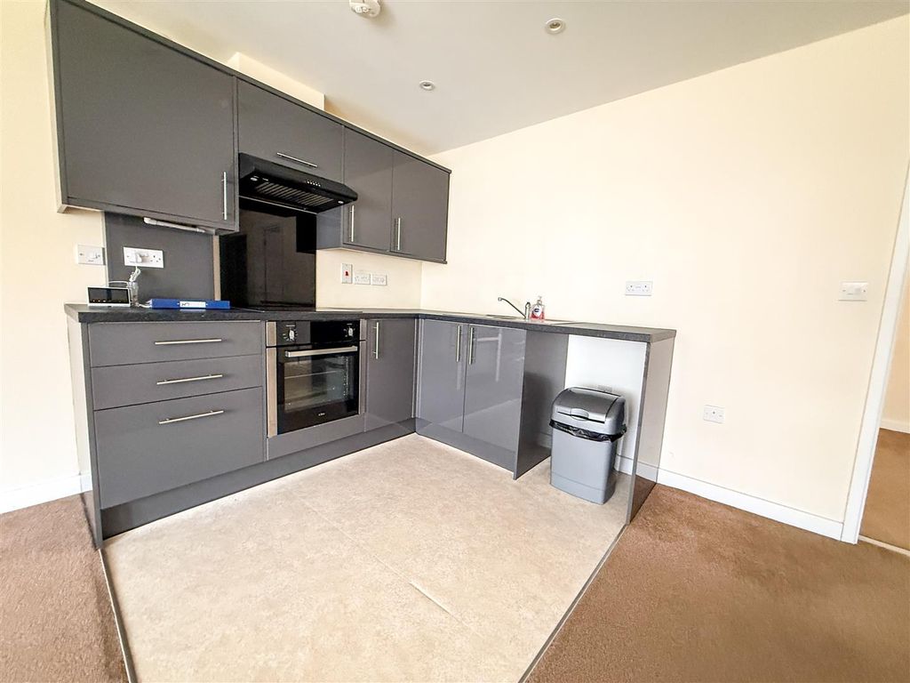 Property photo 3 of 14 Kitchen Area View