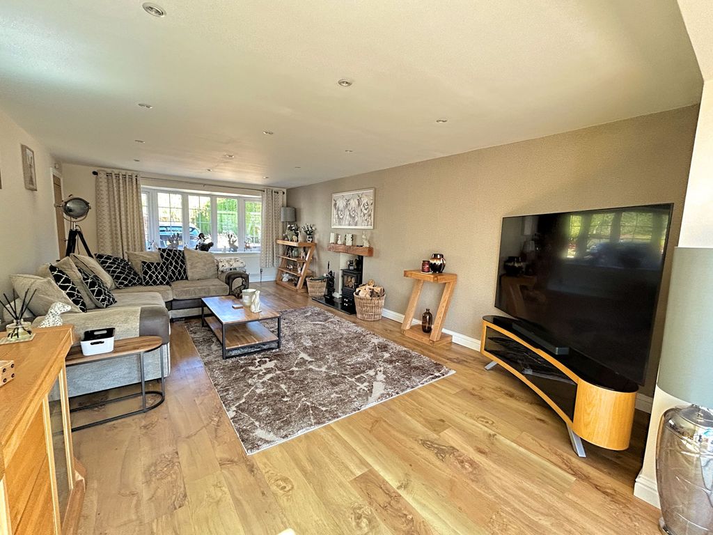 Property photo 2 of 51