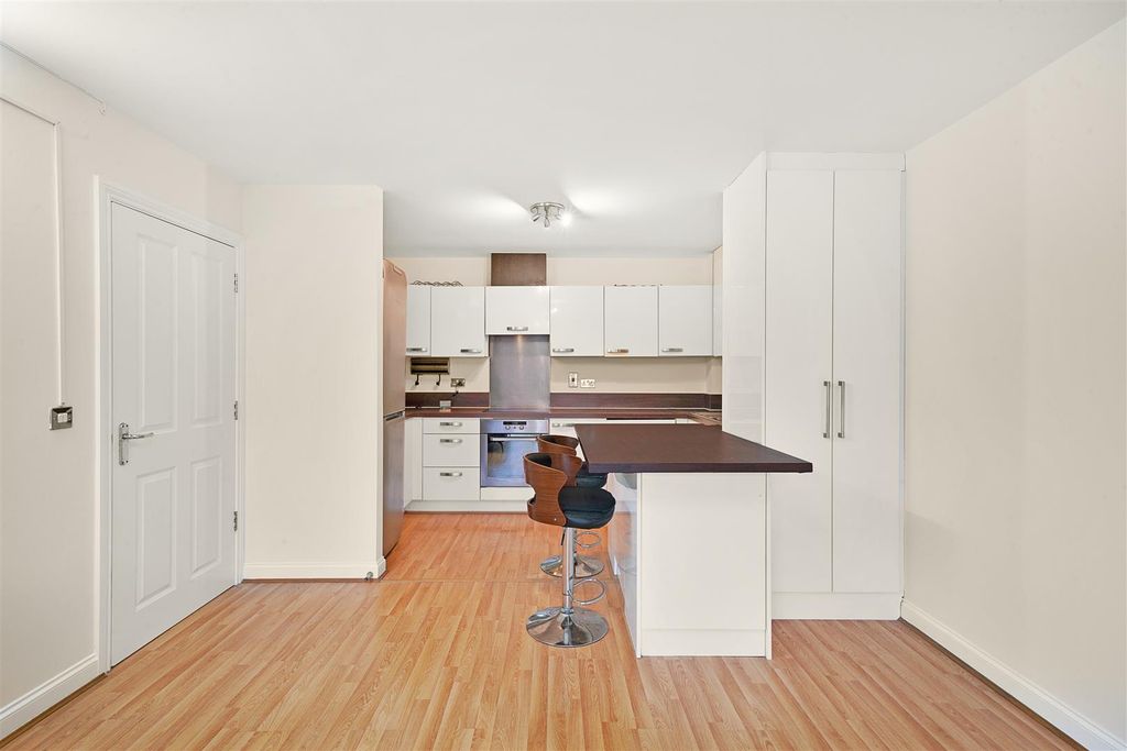 Property photo 1 of 15 Flat 27, Tristan Court - DI5Fbnfgttqykcmp078F.Jpg
