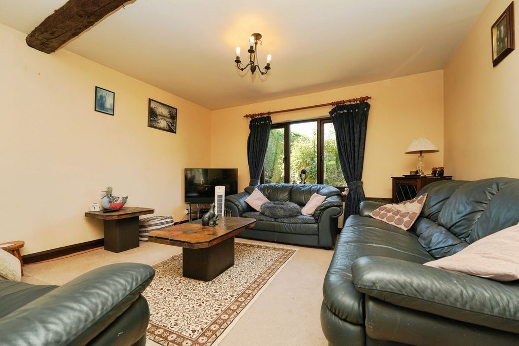 Property photo 2 of 18 Image 1