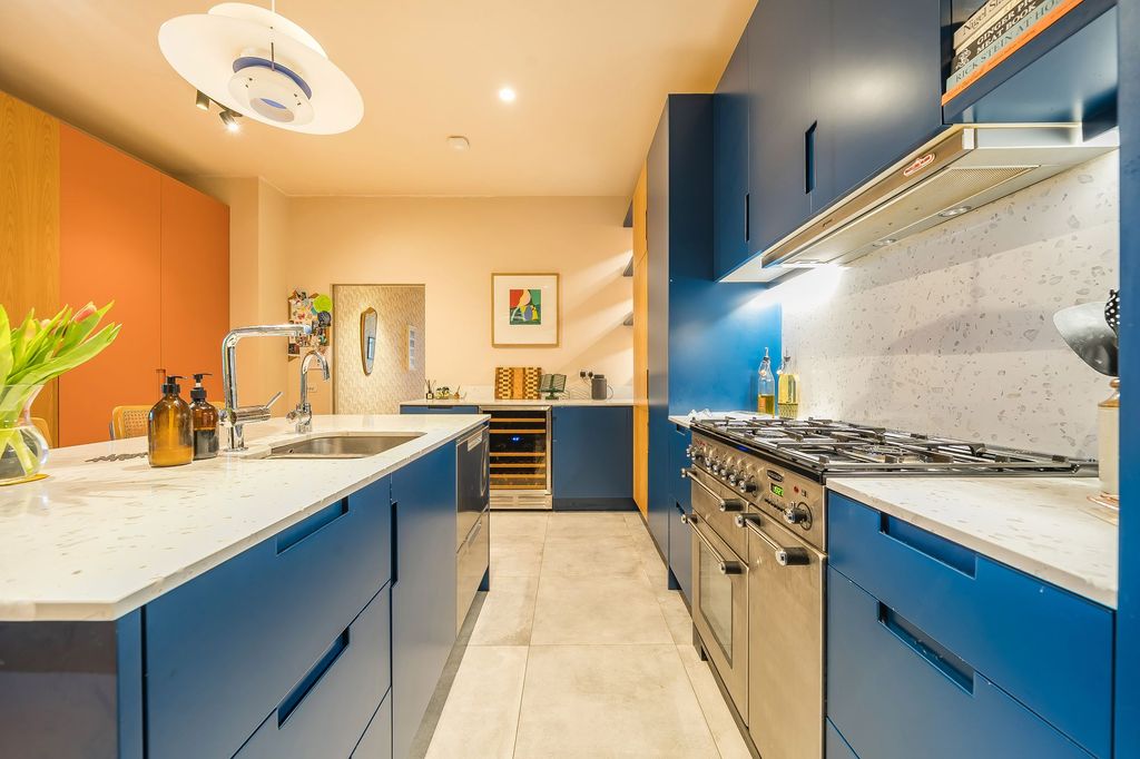 Property photo 3 of 26