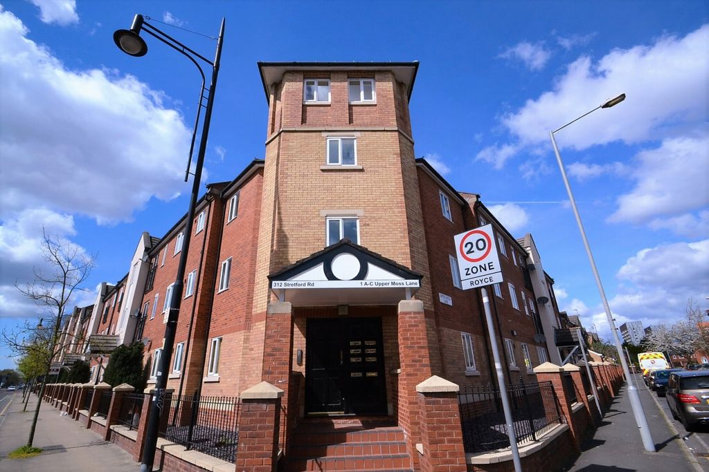Property photo 1 of 17 4 Bedroom Apartment For Sale