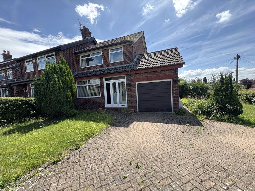 Property photo 1 of 14 External