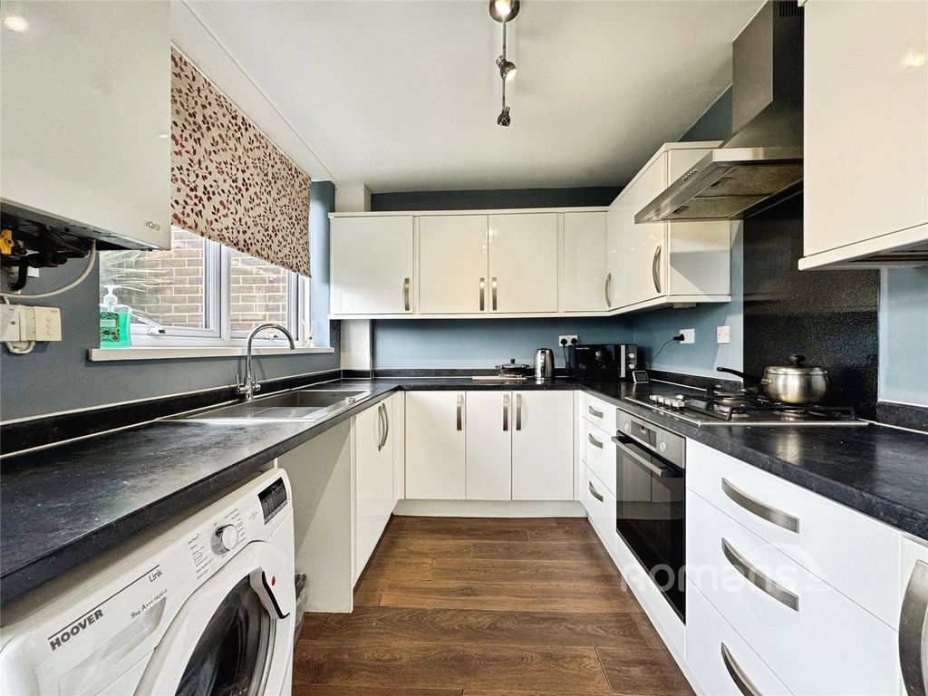 Property photo 3 of 12 Picture No. 03