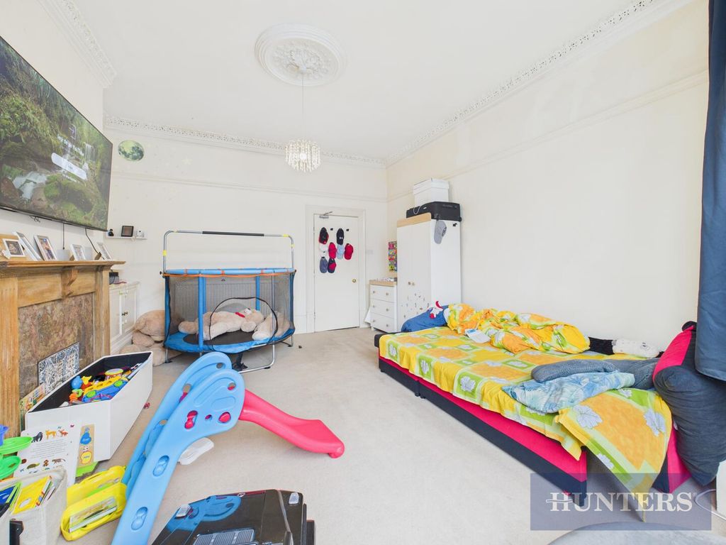 Property photo 2 of 24 Living Room