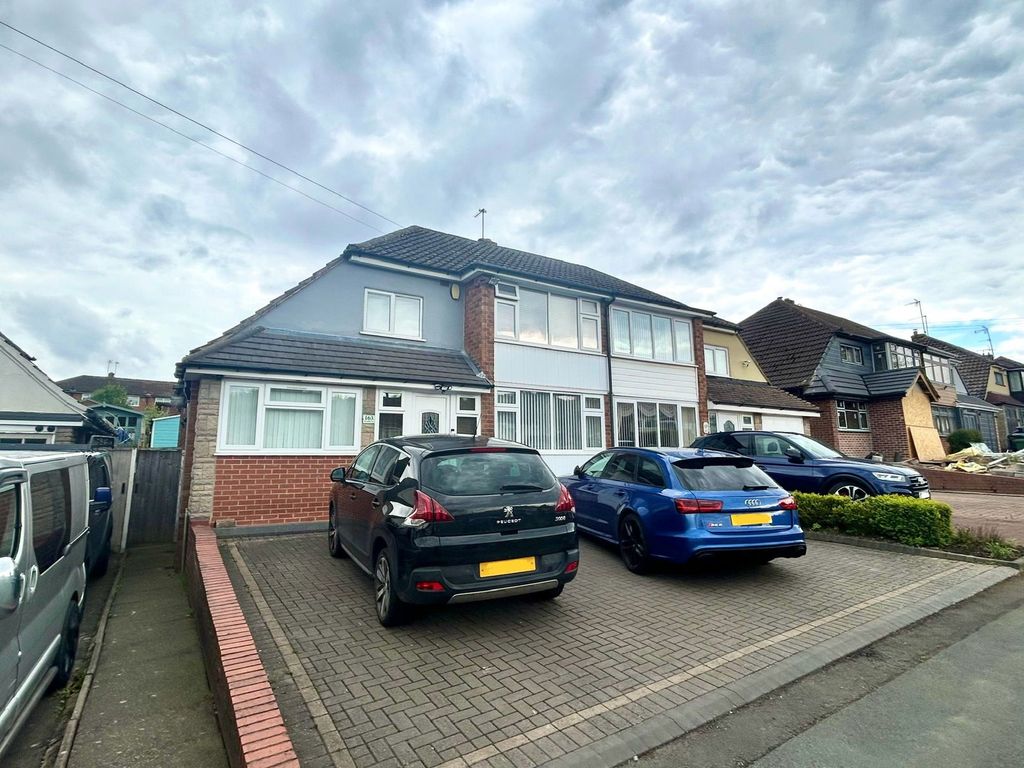 Property photo 1 of 33