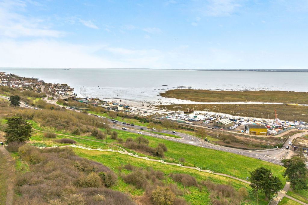 Property photo 2 of 57