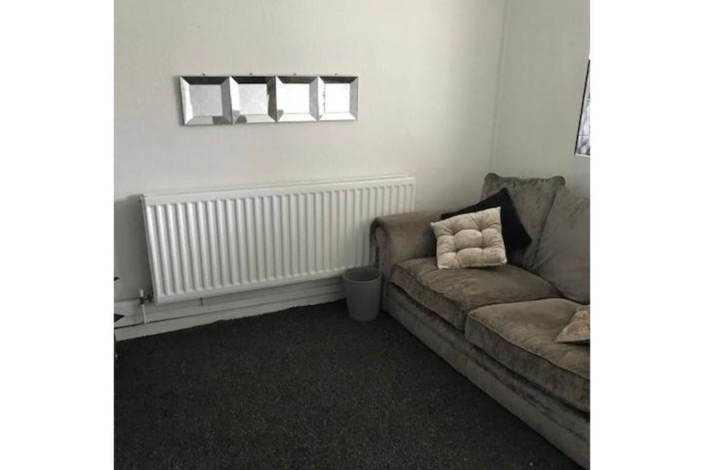 Property photo 2 of 4
