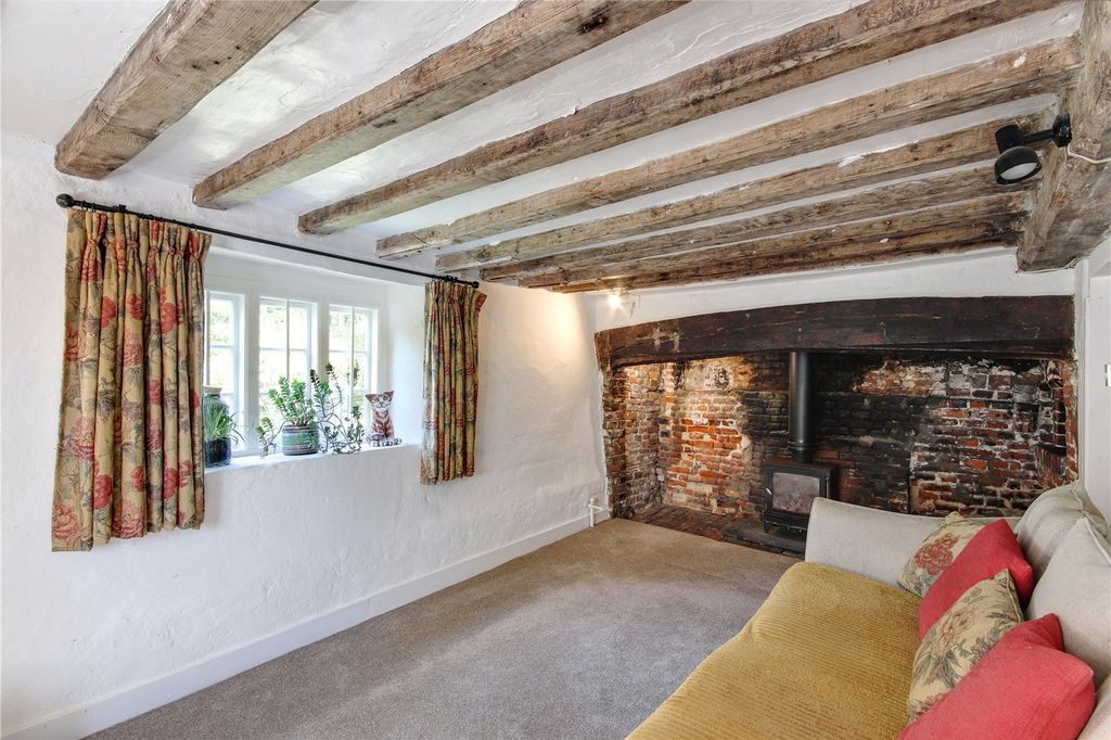 Property photo 3 of 10 Sitting Room