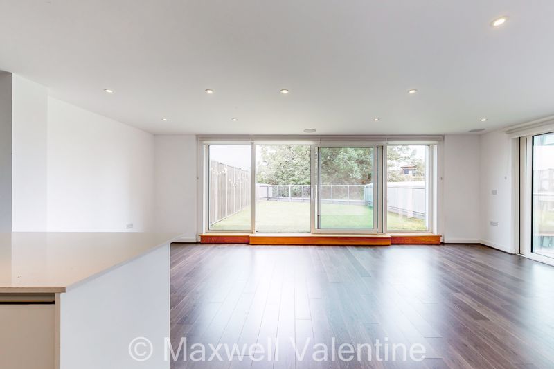 Additional image 8 of 3 bed flat for saleSaffron Central Square, Croydon CR0