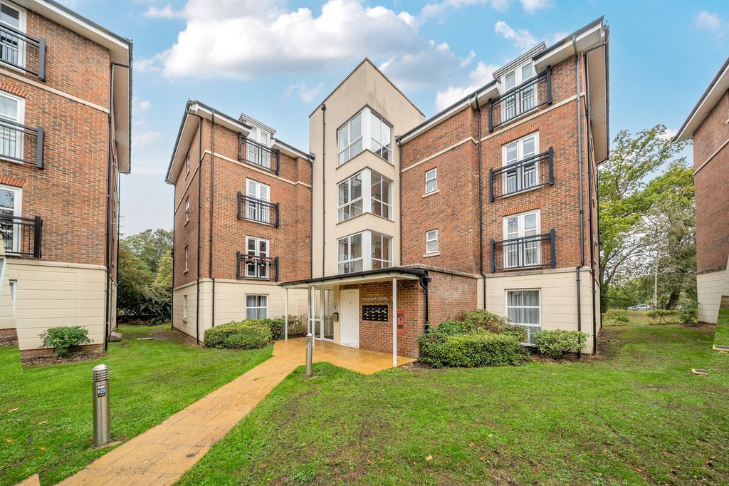 Property photo 1 of 16