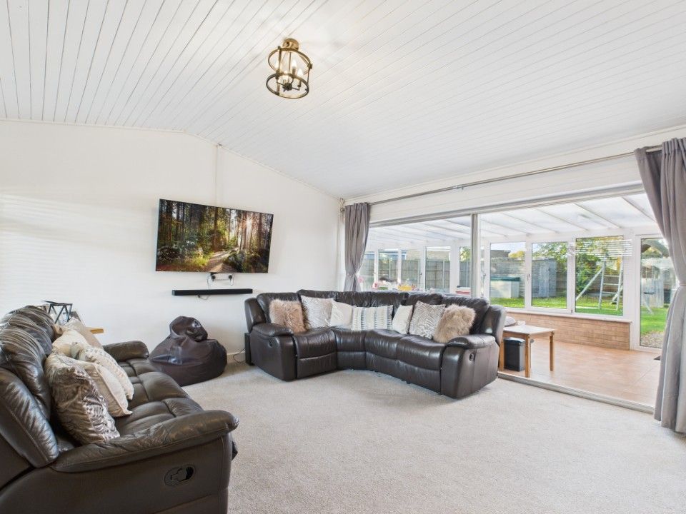 Property photo 2 of 26